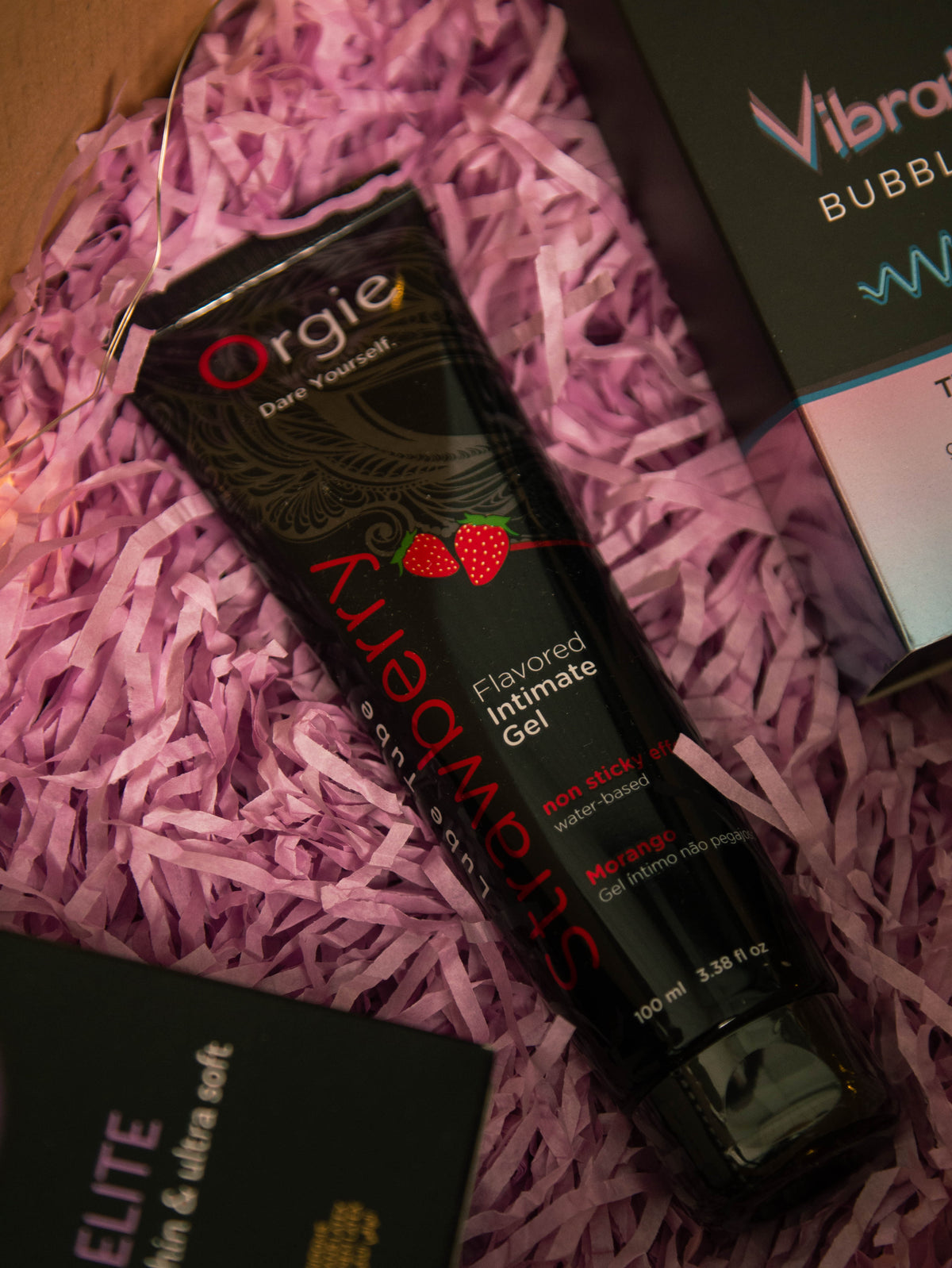 Набір Sweet & Safe Set - шоколад для пар Flirtique, презервативи SKYN Original (10 шт), лубрикант, рідкий вібратор - в подарунок