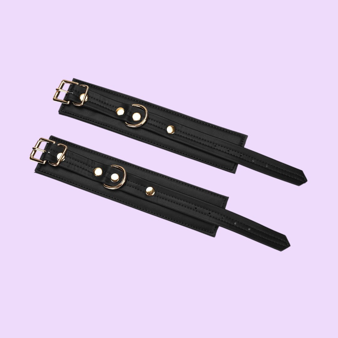 Наручники з ланцюжком Liebe Seele Black Organosilicon Wrist Cuff, екошкіра