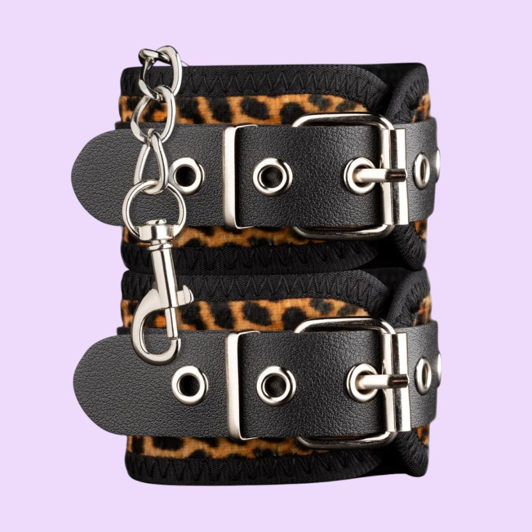 Набір BDSM-аксесуарів Panthra Gato 8-piece set